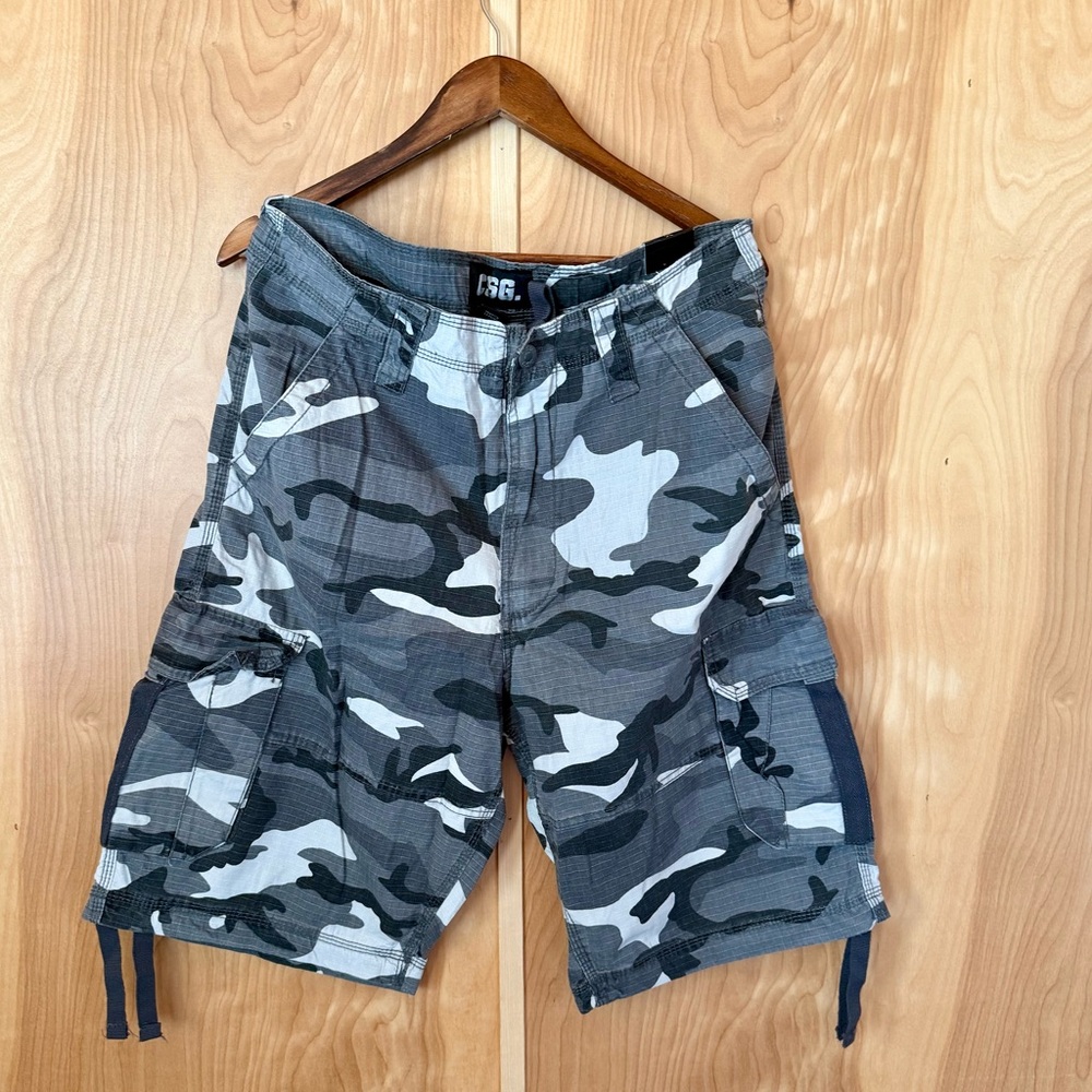 Camo Gray Men's Cargo Shorts - C.S.G.